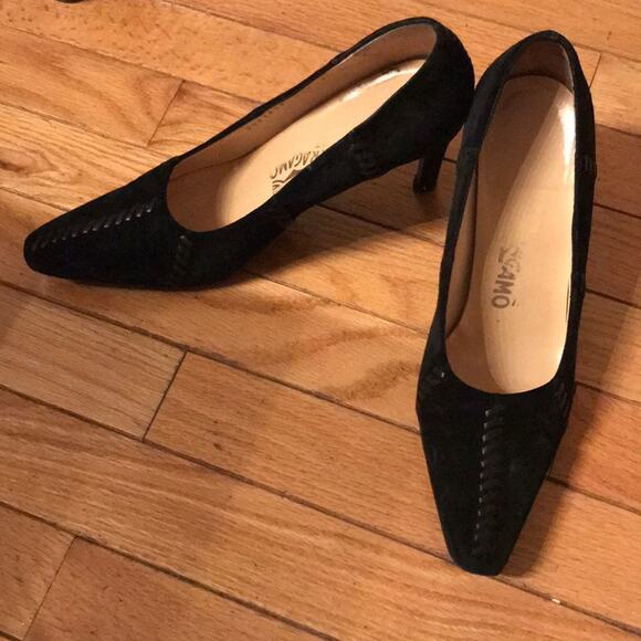 Salvatore Ferragamo Heels Black suede size 7.5 - Picture 2 of 7